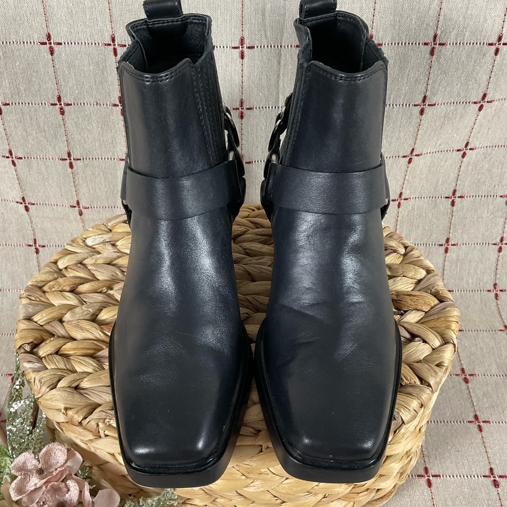 Sam Edelman “Bellamie” Black Leather Chunky Heel Ankle Bootie Square Toe Sz 5 - Picture 7 of 8